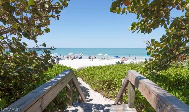 4430 Botanical Place CIR # 303, NAPLES FL 34112-21