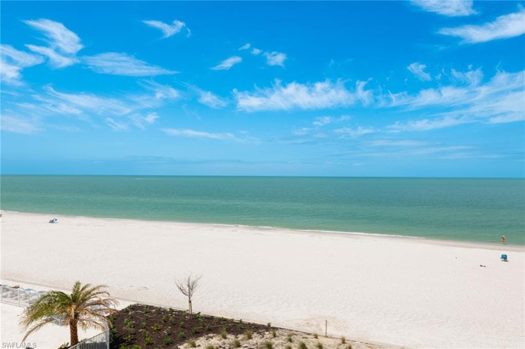 3443 Gulf Shore BLVD N # 813, NAPLES FL 34103-16