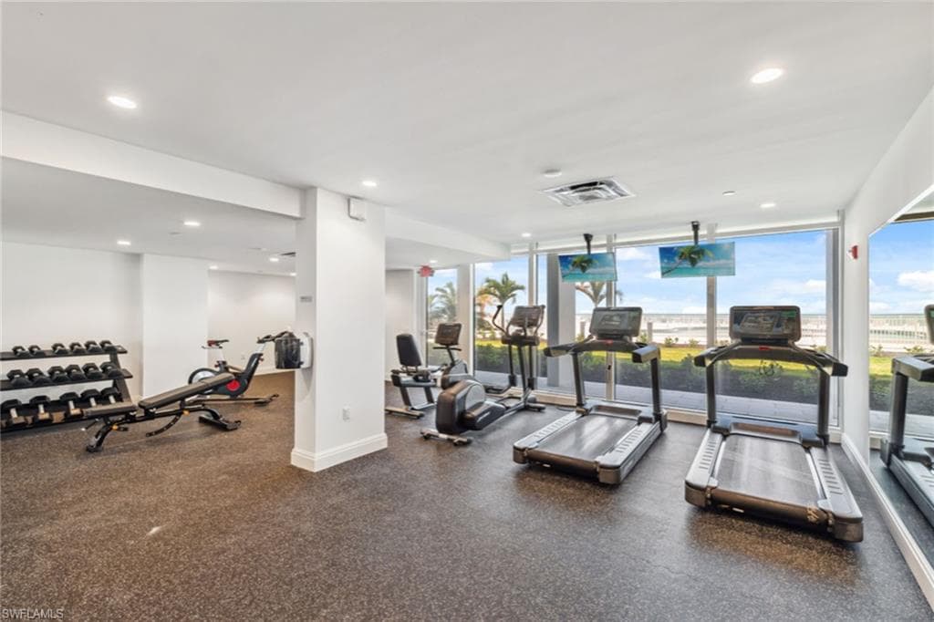 3443 Gulf Shore BLVD N # 813, NAPLES FL 34103-17