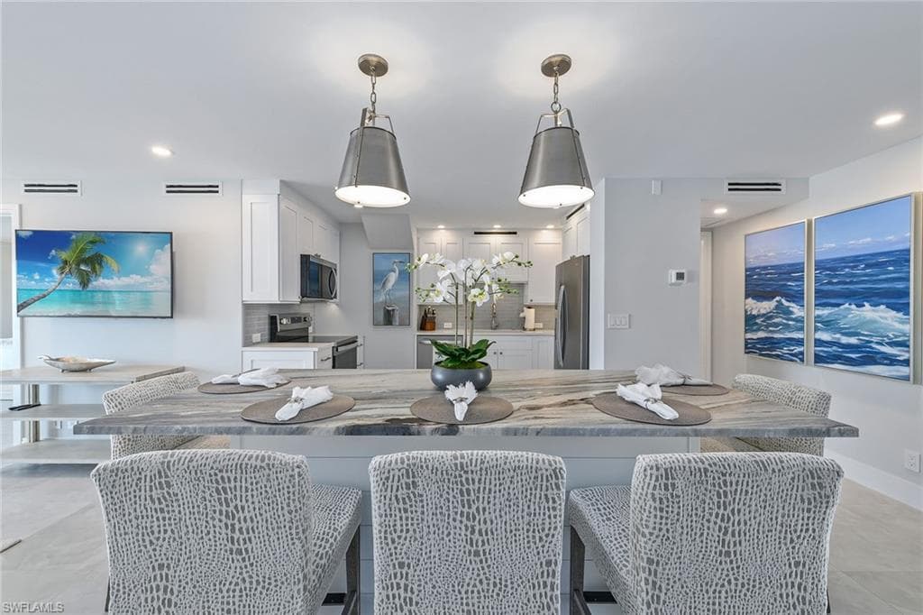 3443 Gulf Shore BLVD N # 813, NAPLES FL 34103-7