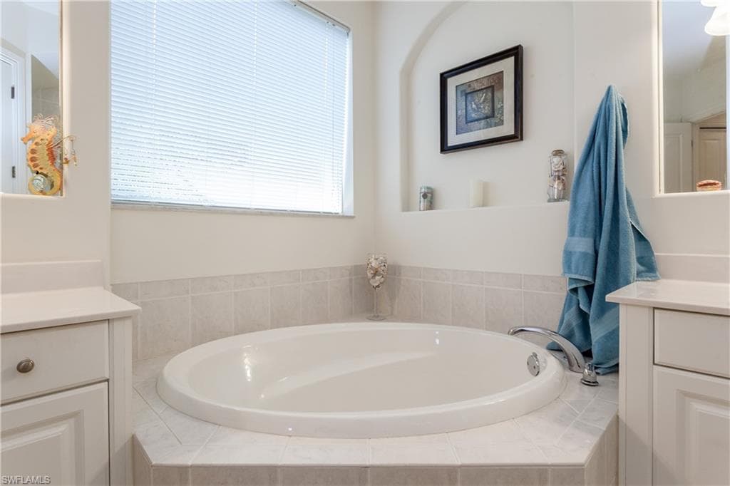 20092 Palermo Lake CT, ESTERO FL 33928-18