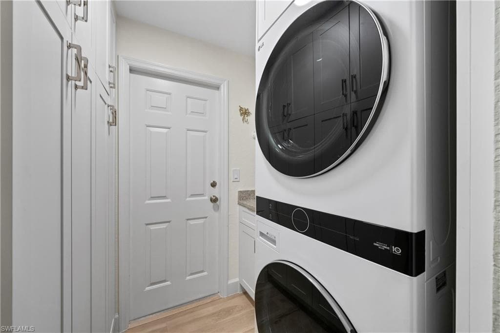 347 Emerald Bay CIR # S7, NAPLES FL 34110-27