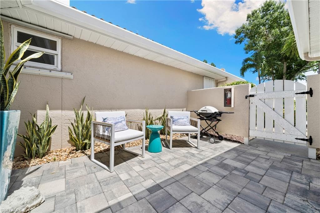 347 Emerald Bay CIR # S7, NAPLES FL 34110-32