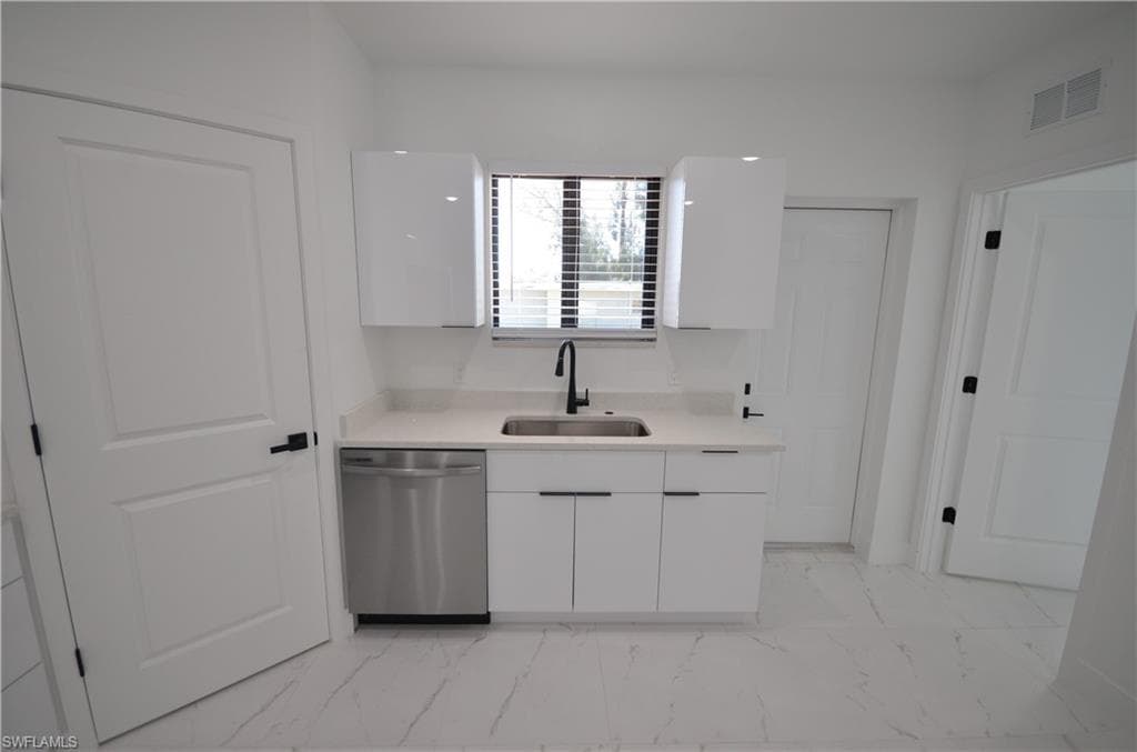2188 Barker BLVD-25