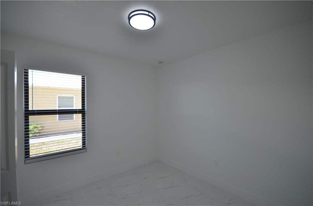 2188 Barker BLVD-19