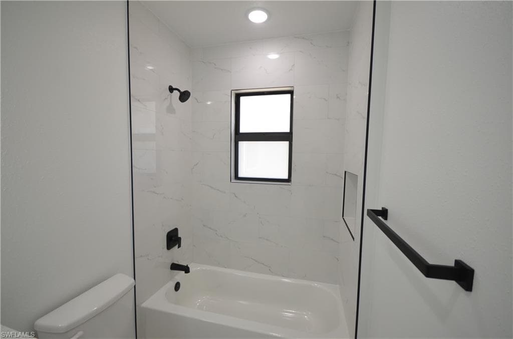 2188 Barker BLVD-17