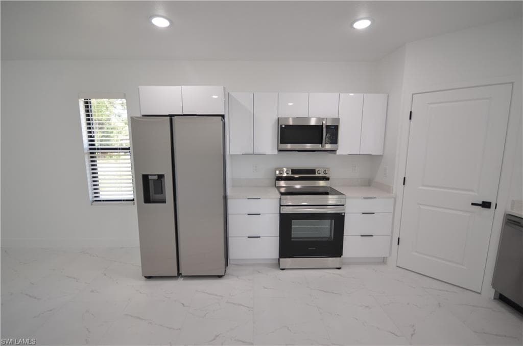 2188 Barker BLVD-24