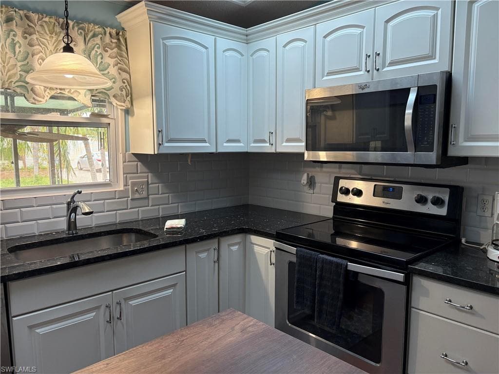 3165 Bunny Run DR, NORTH FORT MYERS FL 33917-6
