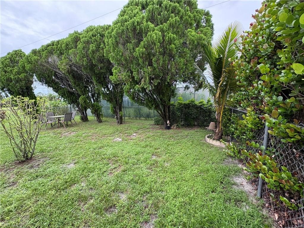 3165 Bunny Run DR, NORTH FORT MYERS FL 33917-2