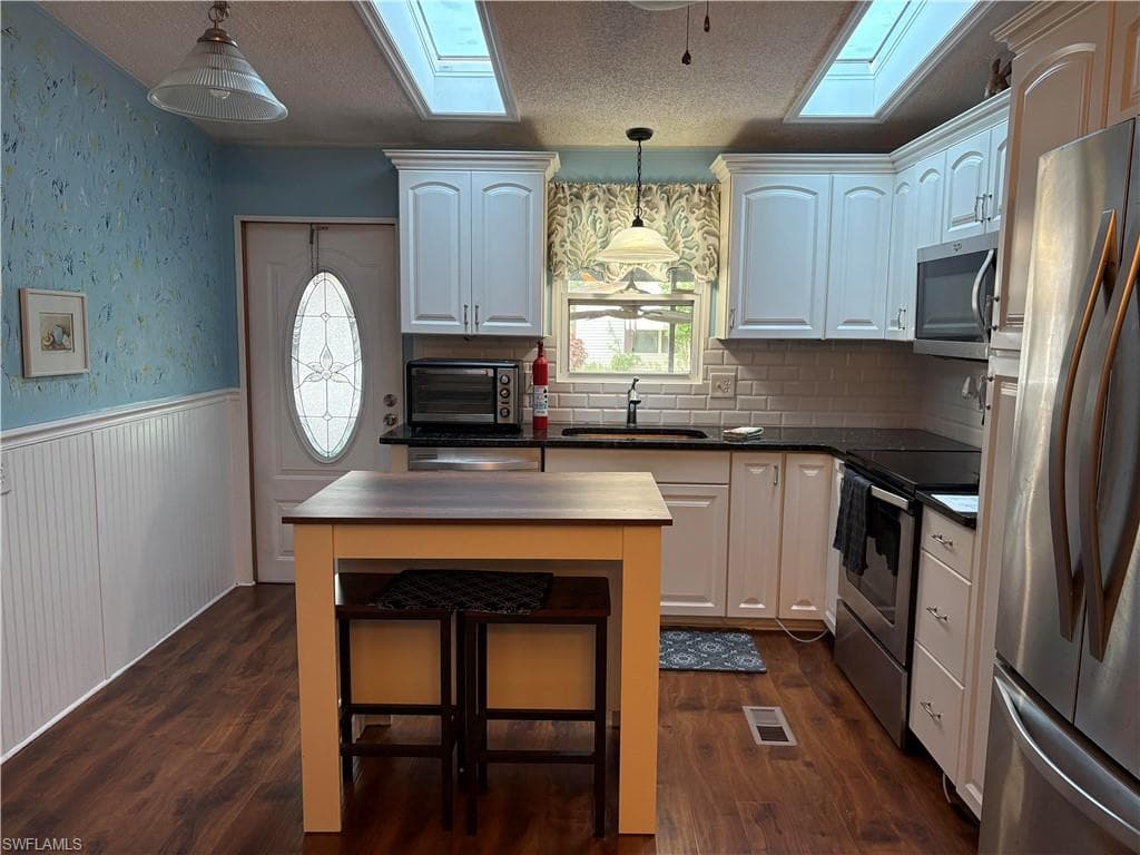 3165 Bunny Run DR, NORTH FORT MYERS FL 33917-8