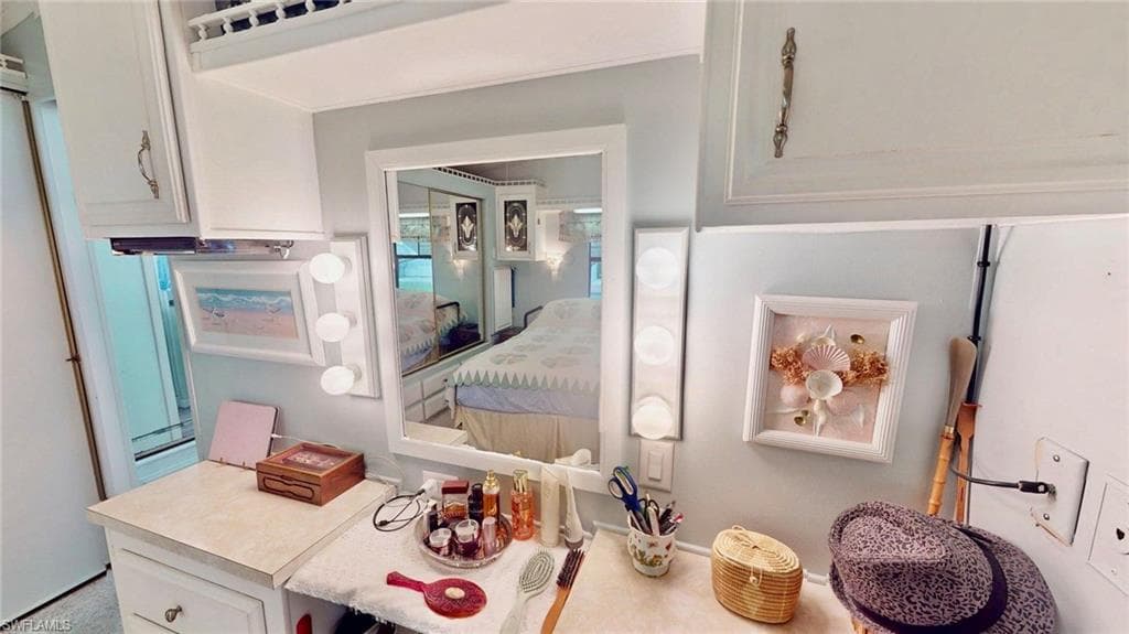 186 Panther Pass CIR # 186, NAPLES FL 34114-19