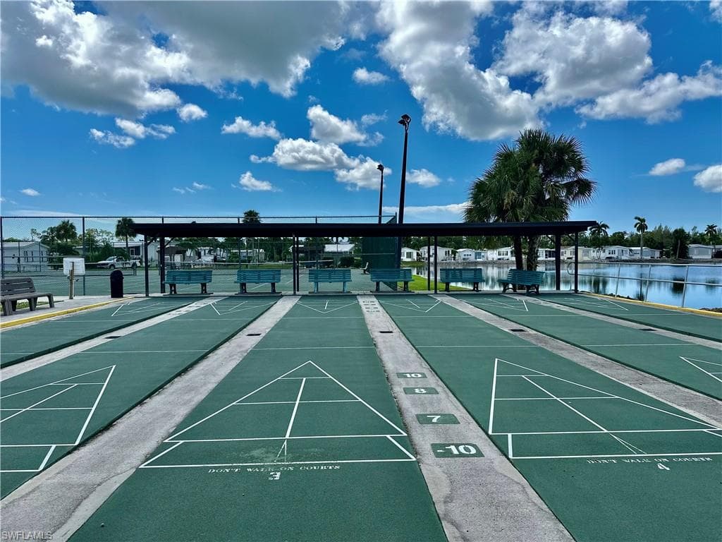 186 Panther Pass CIR # 186, NAPLES FL 34114-38