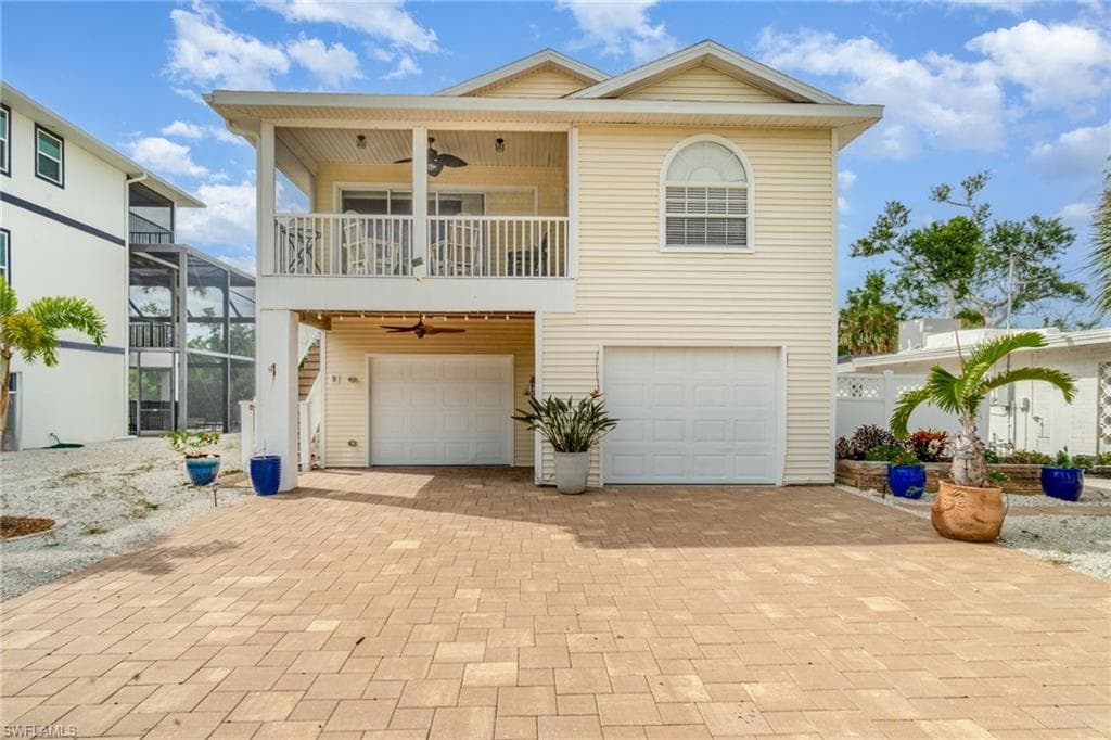 401 Donora BLVD, FORT MYERS BEACH FL 33931-1