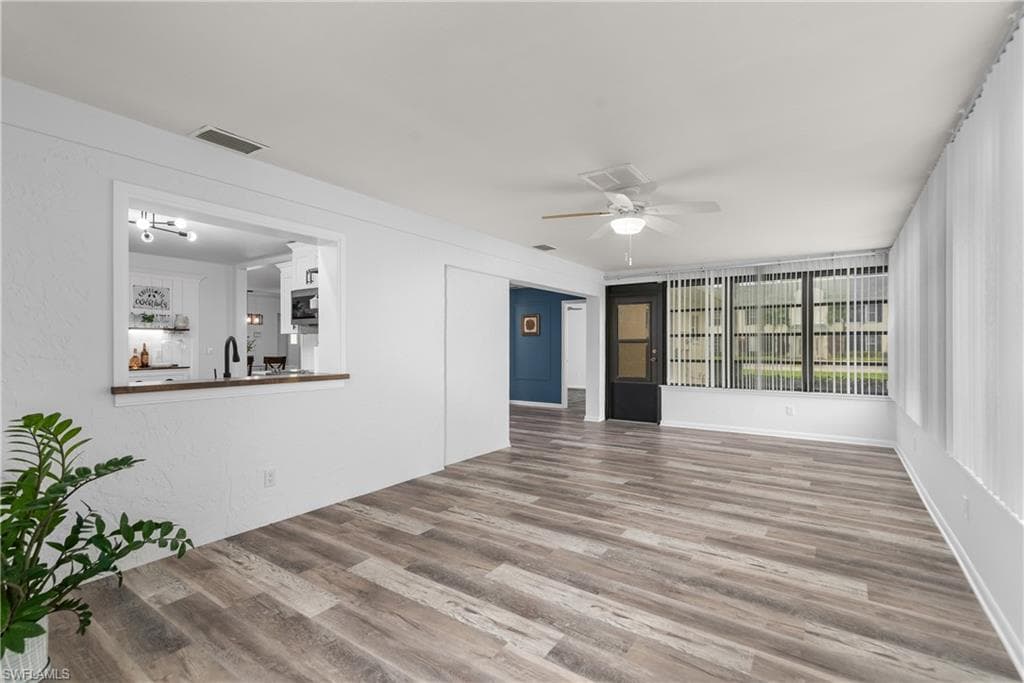 7084 E Brandywine CIR, FORT MYERS FL 33919-16