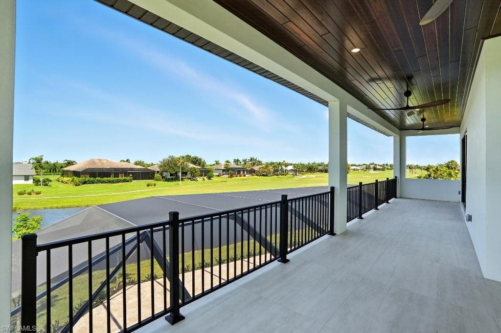 11853 Princess Grace CT-33