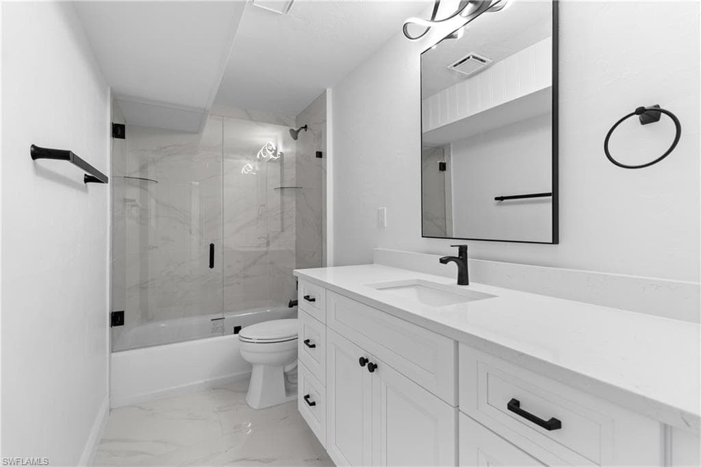 66 River CT, NAPLES FL 34110-23