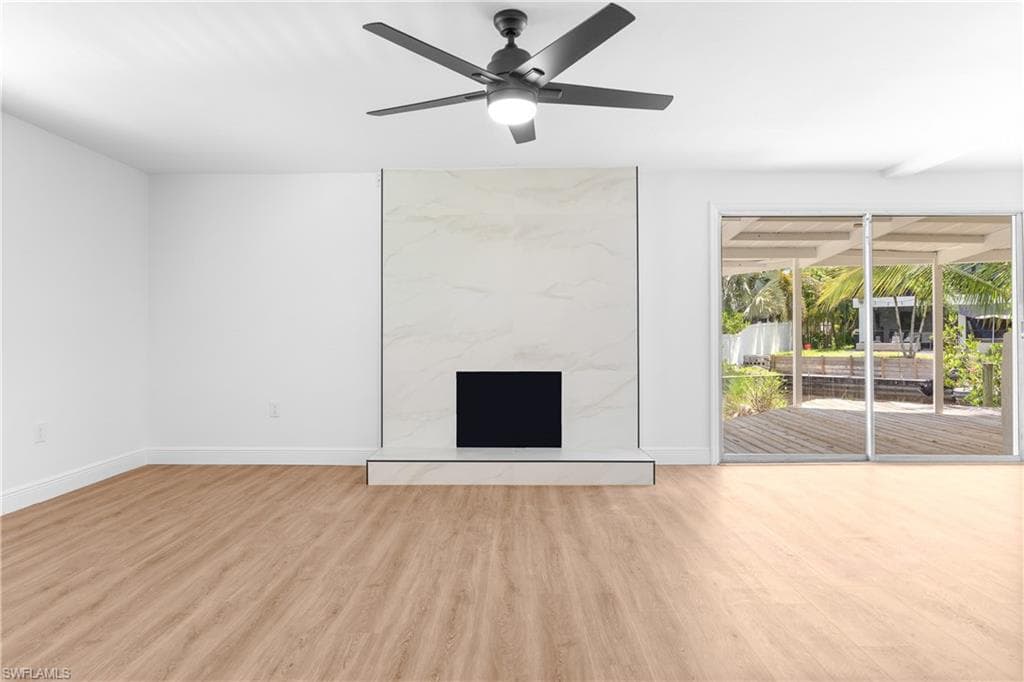 66 River CT, NAPLES FL 34110-9