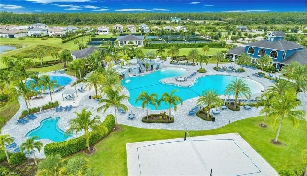 17462 Elkgrove LN, ESTERO FL 33928-25