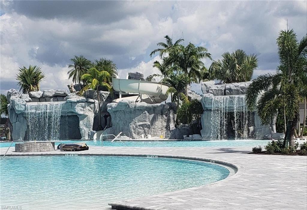 17462 Elkgrove LN, ESTERO FL 33928-28