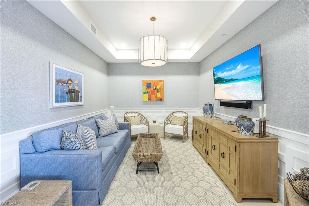 1135 3rd AVE S # 319, NAPLES FL 34102-10