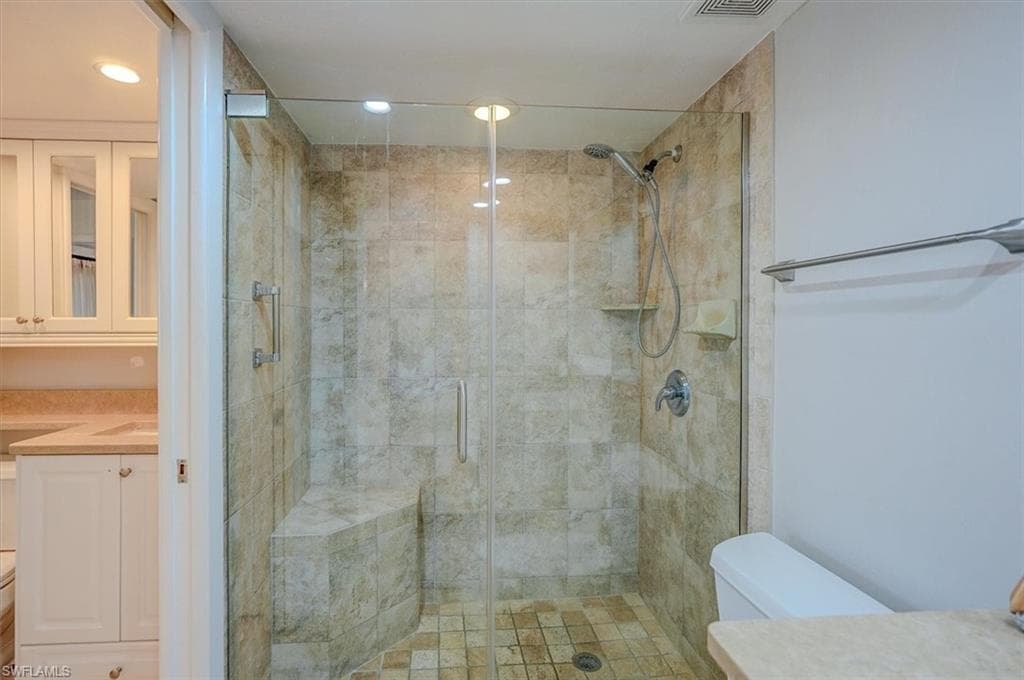 5000 Estero BLVD # 203, FORT MYERS BEACH FL 33931-26