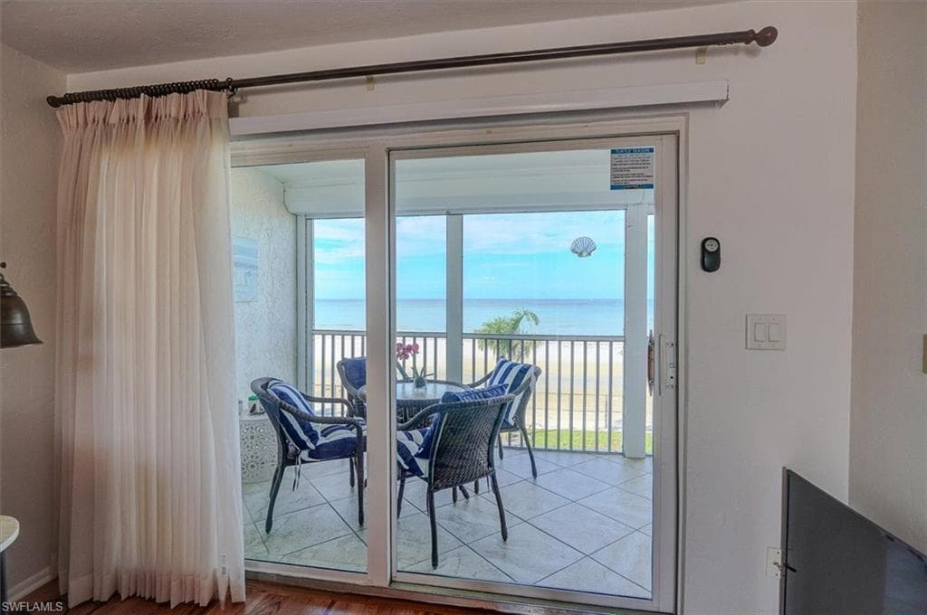 5000 Estero BLVD # 203, FORT MYERS BEACH FL 33931-15