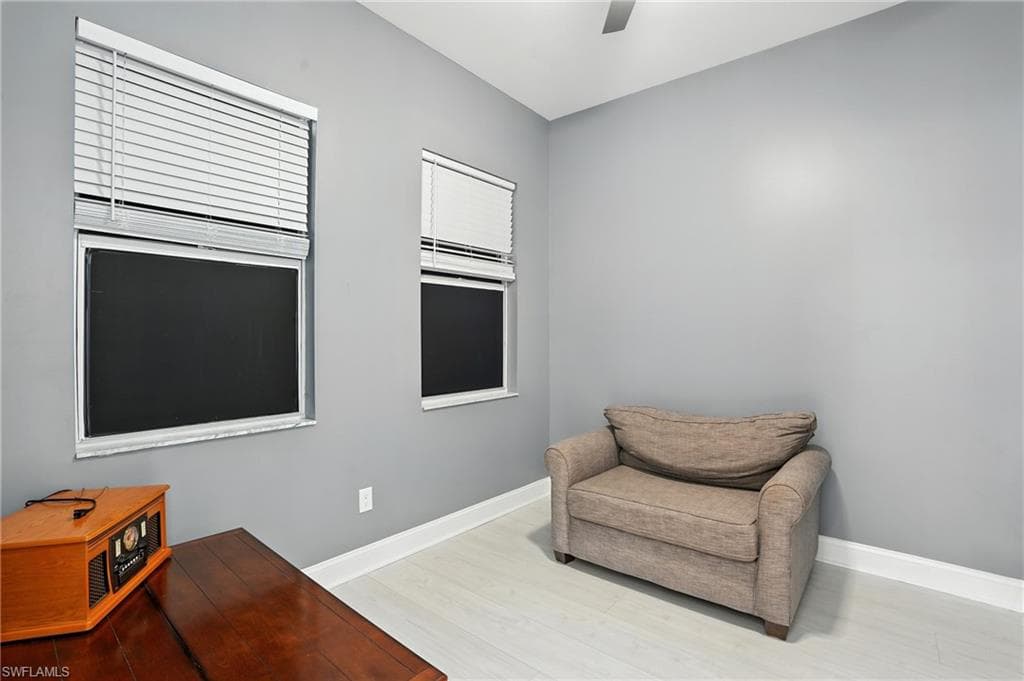 15256 Riverbend BLVD # 105, NORTH FORT MYERS FL 33917-27