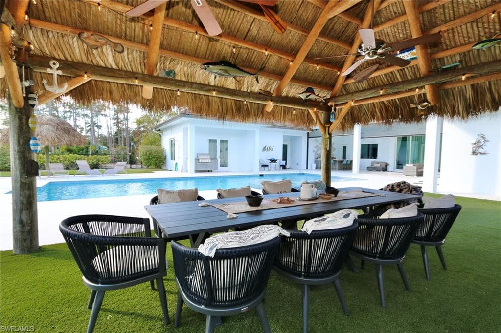 6688 Hunters RD, NAPLES FL 34109-39