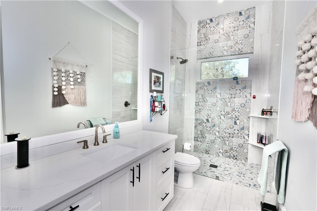 6688 Hunters RD, NAPLES FL 34109-28