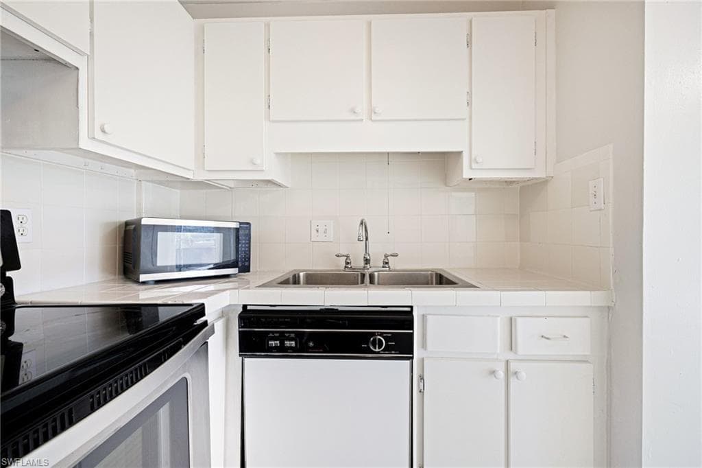 2350 W 1st ST 205-13