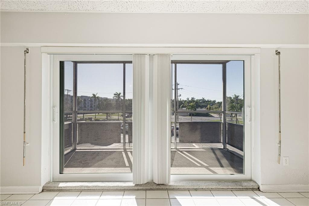 2350 W 1st ST 205-20