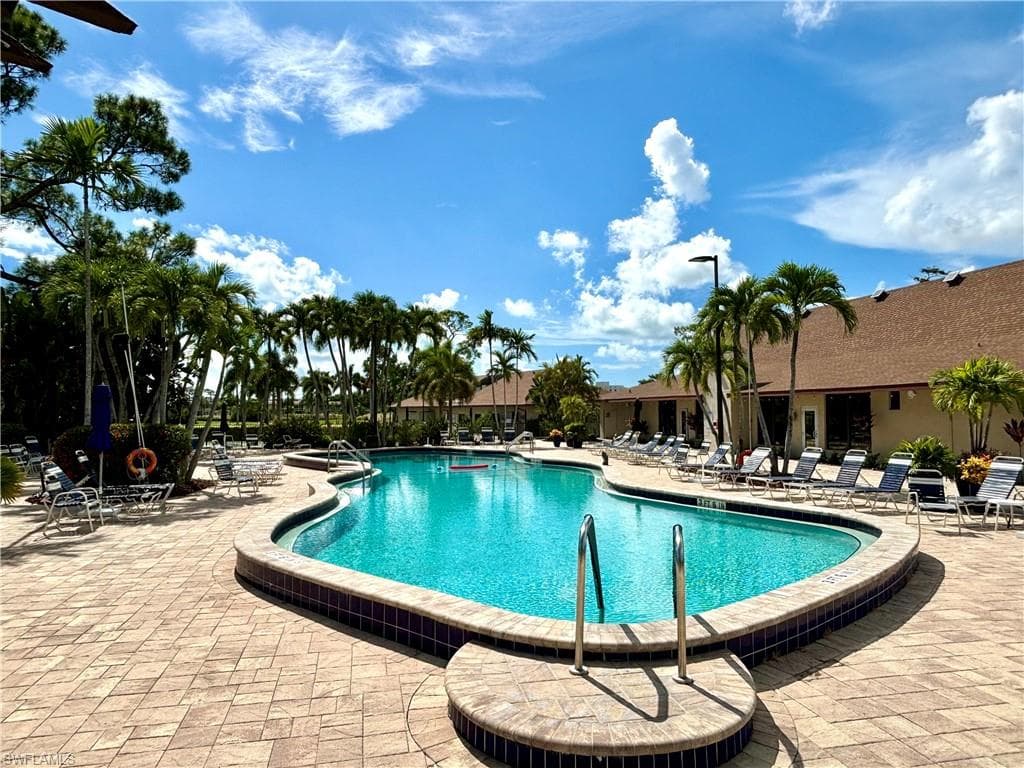 185 Penny LN # 3122, NAPLES FL 34112-33