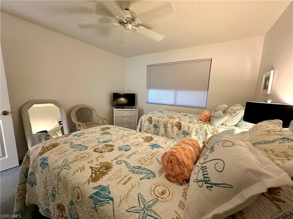 320 Horse Creek DR # 105, NAPLES FL 34110-16