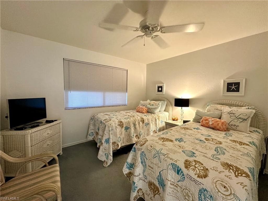 320 Horse Creek DR # 105, NAPLES FL 34110-15