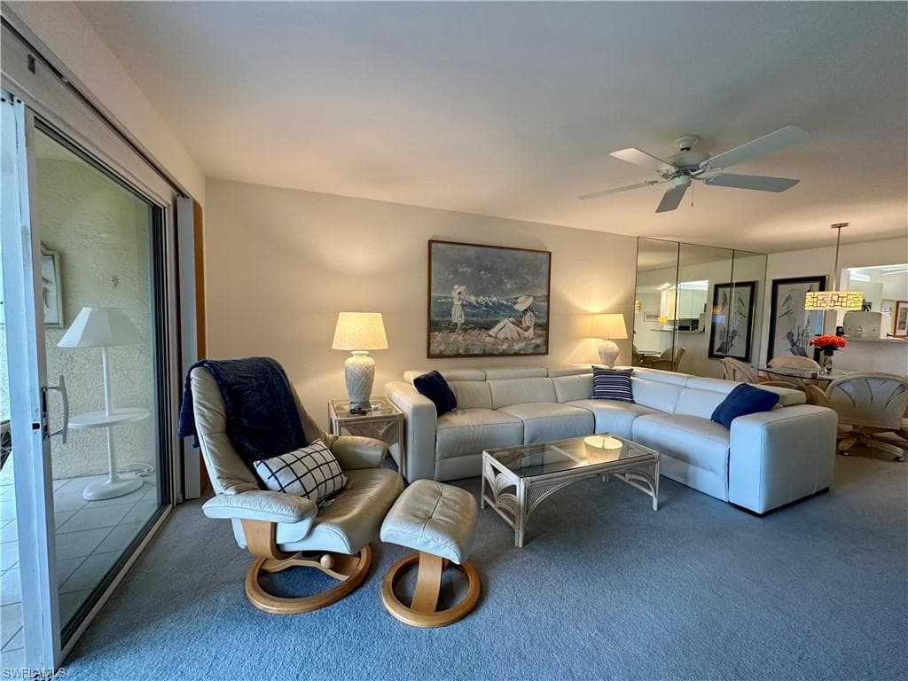 320 Horse Creek DR # 105, NAPLES FL 34110-8