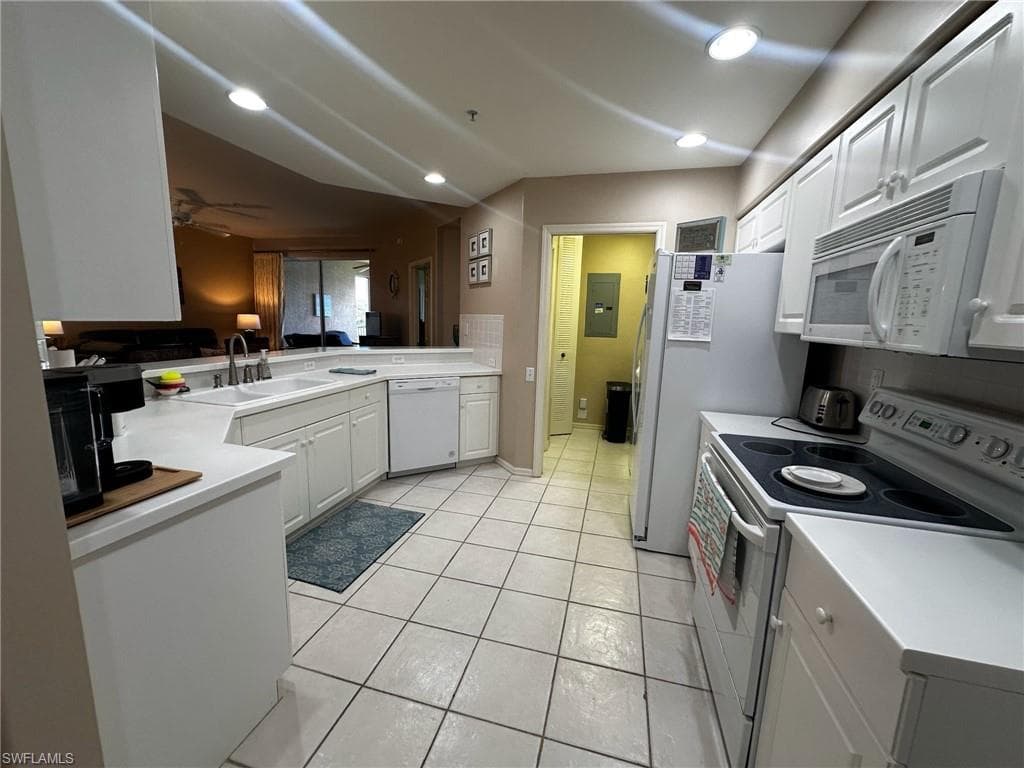 17020 Willowcrest WAY # 203, FORT MYERS FL 33908-14