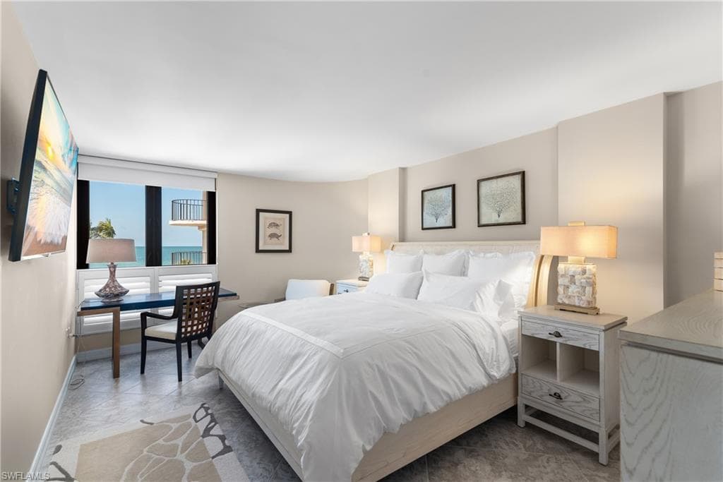 3115 Gulf Shore BLVD N # 203S, NAPLES FL 34103-17