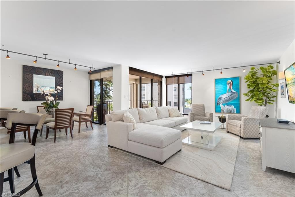 3115 Gulf Shore BLVD N # 203S, NAPLES FL 34103-7