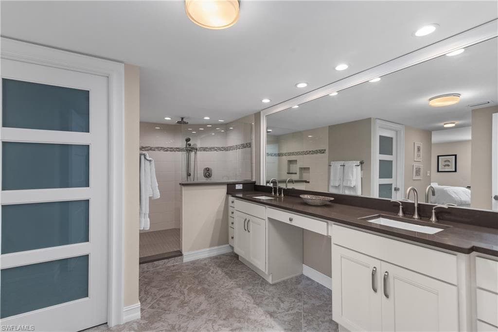 3115 Gulf Shore BLVD N # 203S, NAPLES FL 34103-20