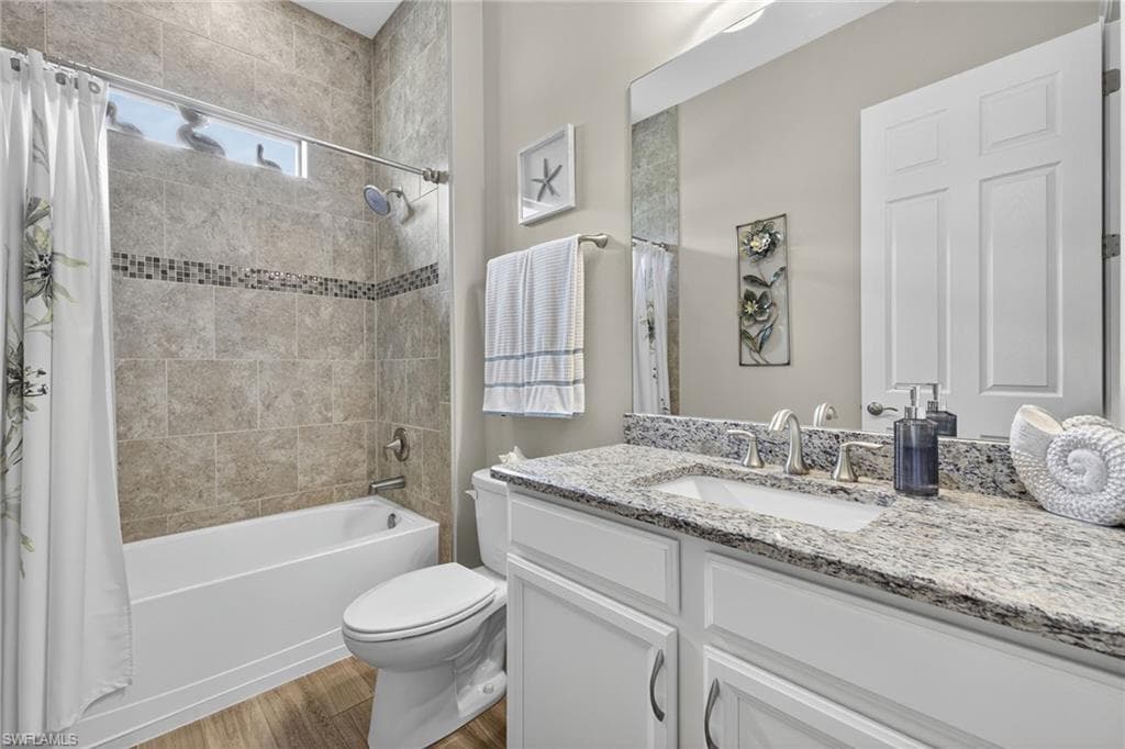 1471 Mockingbird DR, NAPLES FL 34120-26