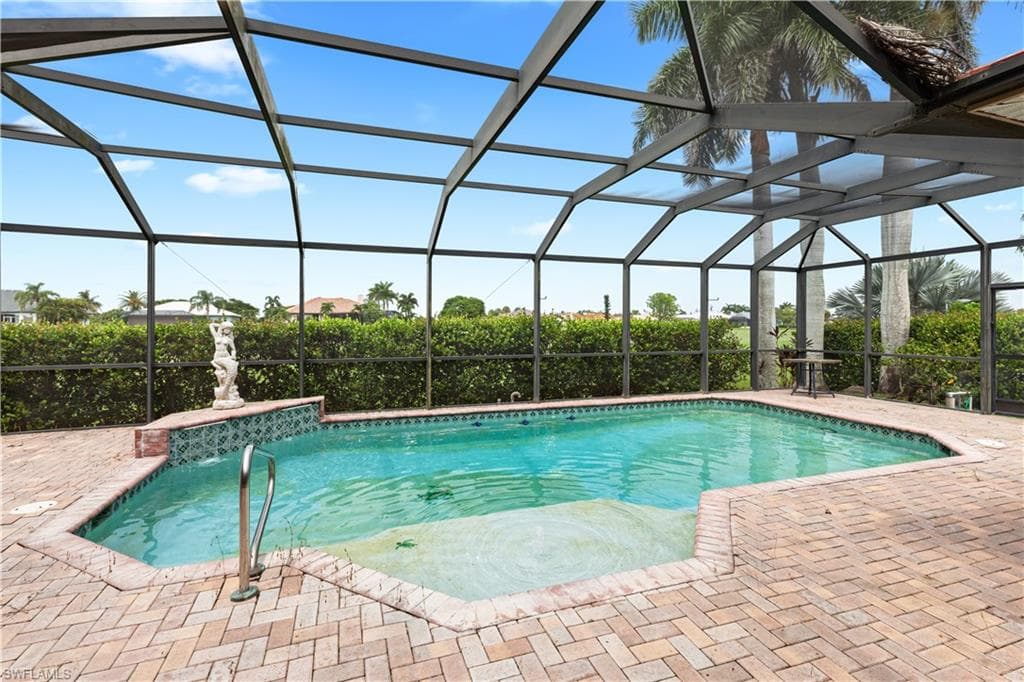 11913 Princess Grace CT, CAPE CORAL FL 33991-2