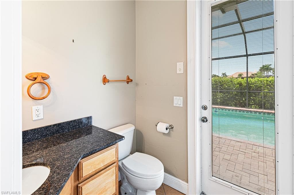 11913 Princess Grace CT, CAPE CORAL FL 33991-19