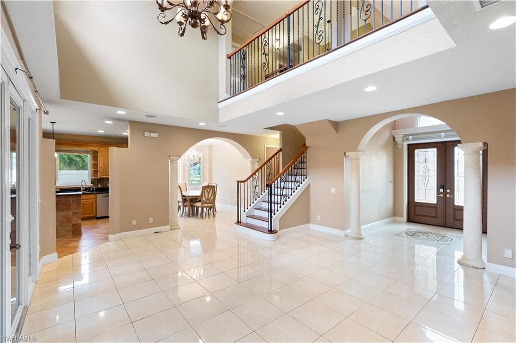 11913 Princess Grace CT, CAPE CORAL FL 33991-9