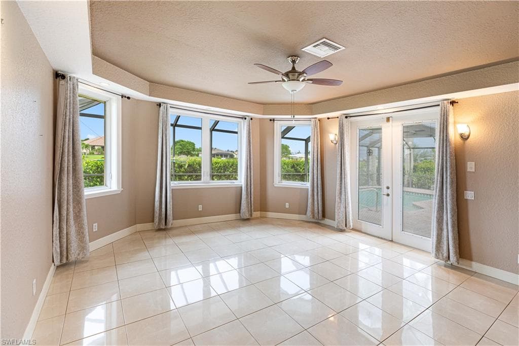 11913 Princess Grace CT, CAPE CORAL FL 33991-20