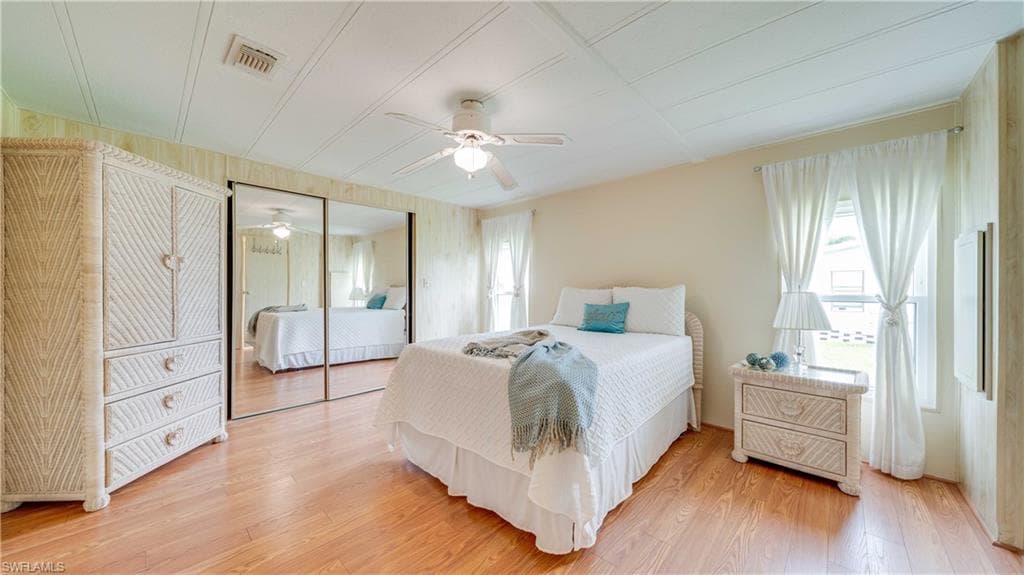 70 Sunrise AVE, NORTH FORT MYERS FL 33903-12