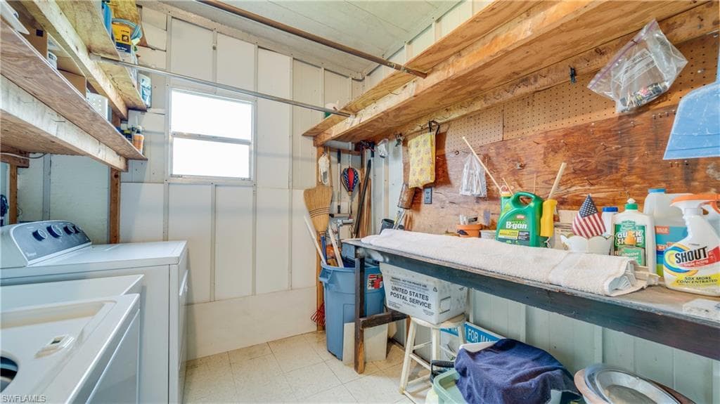 70 Sunrise AVE, NORTH FORT MYERS FL 33903-29