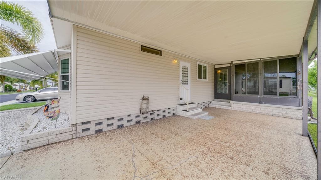 70 Sunrise AVE, NORTH FORT MYERS FL 33903-30