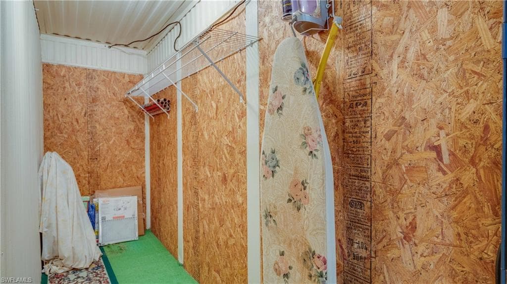 70 Sunrise AVE, NORTH FORT MYERS FL 33903-28