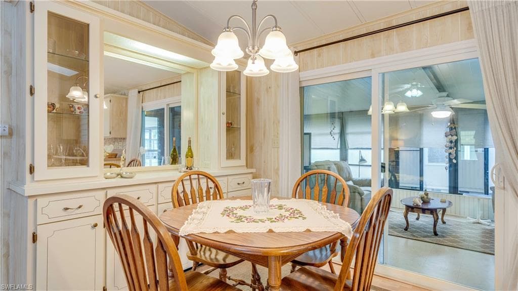 70 Sunrise AVE, NORTH FORT MYERS FL 33903-7