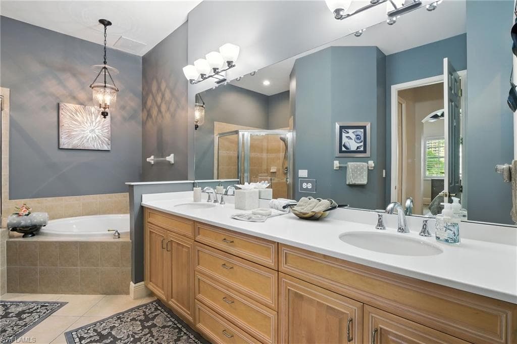 5916 Tarpon Gardens CIR # 202, CAPE CORAL FL 33914-23